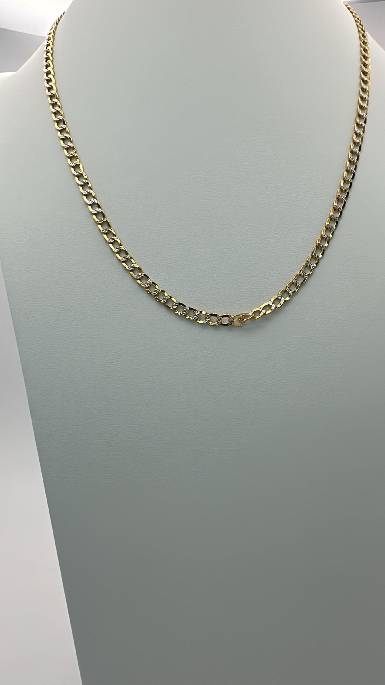 Two tone cuban chain