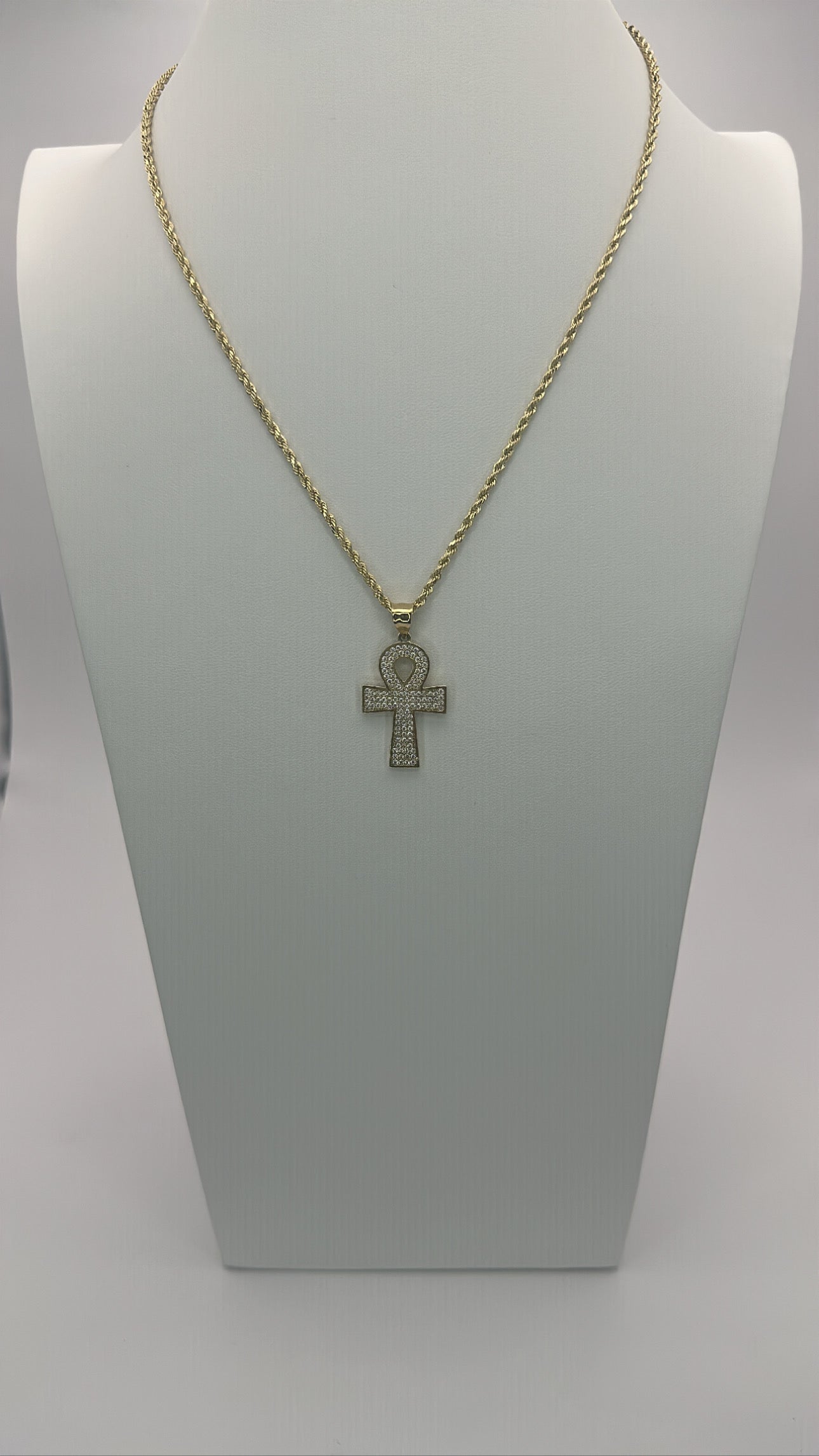 Rope chain and cross pendant