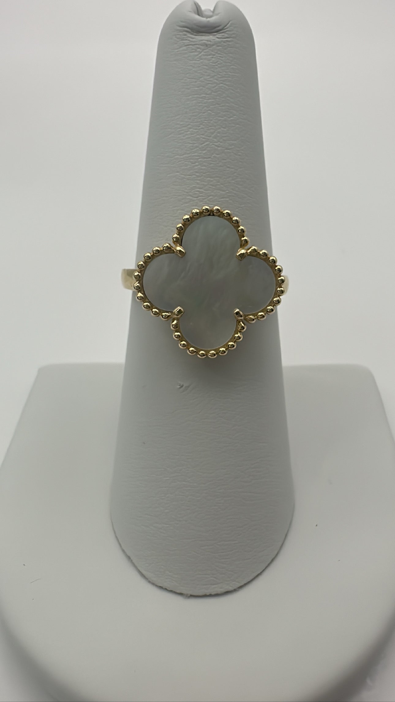 Women white clover ring
