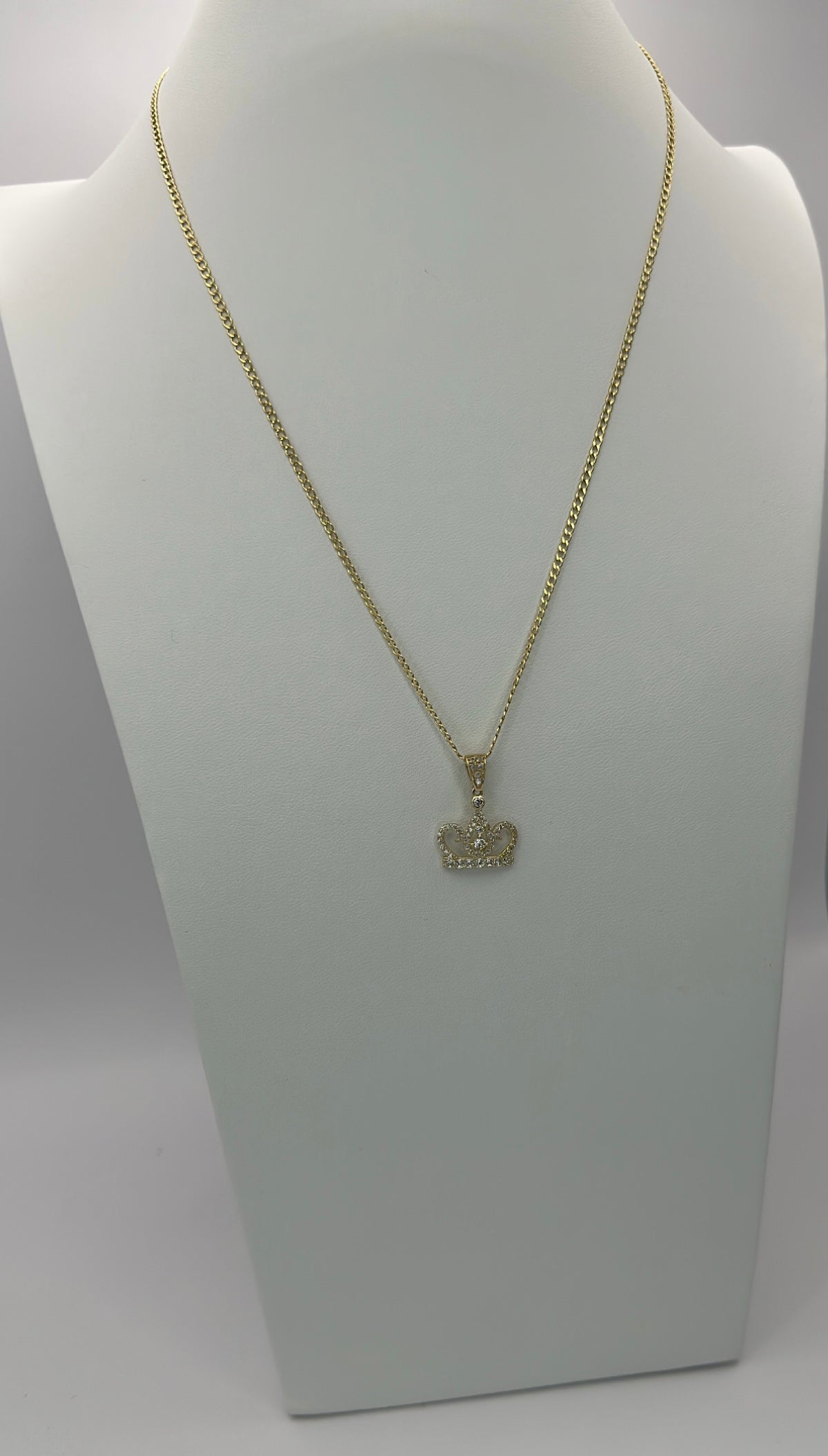 Cuban chain and crown CZ pendant