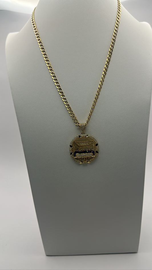 Two tone cuban chain and last supper pendant