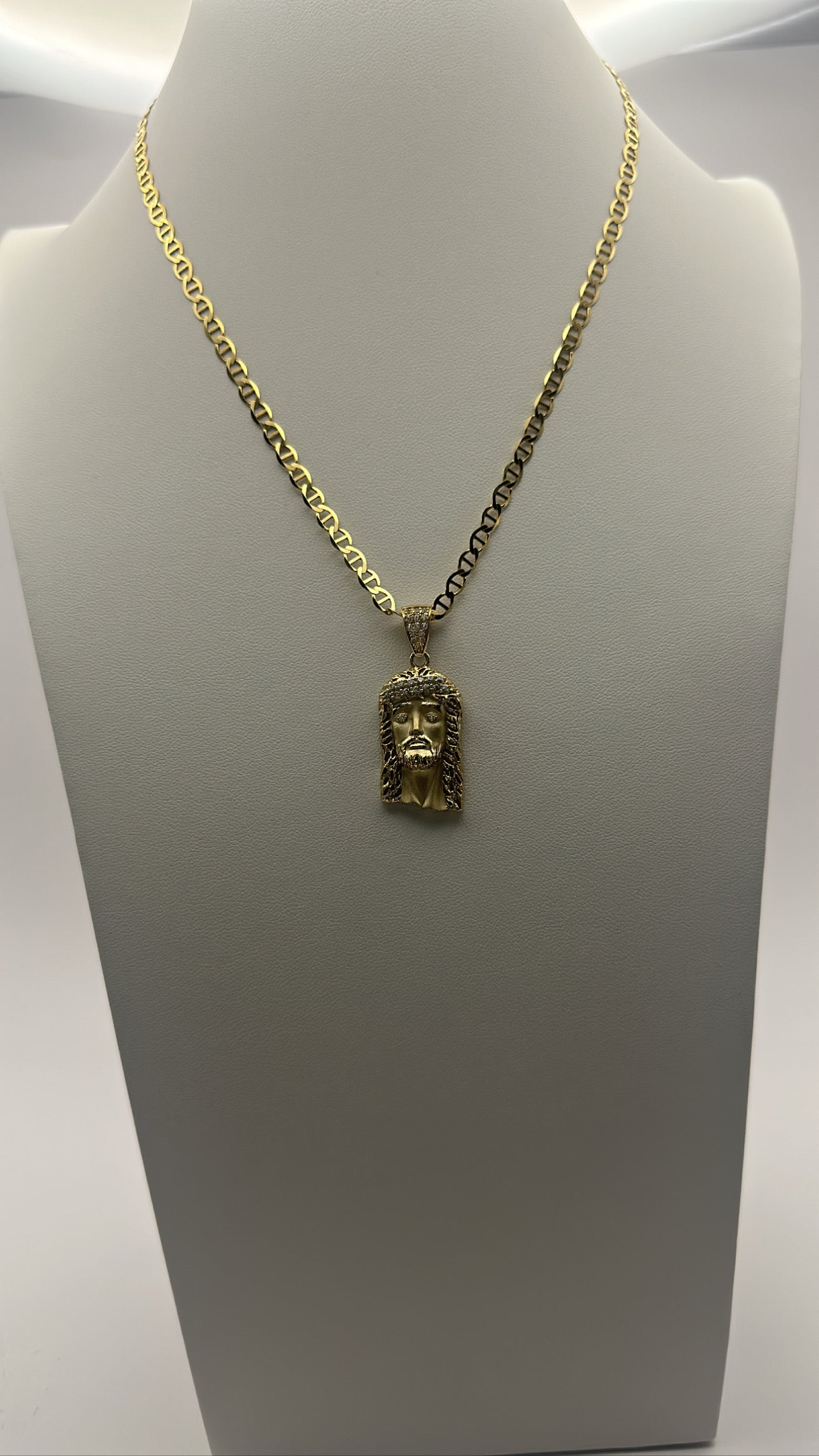 Mariner chain and jesus pendant