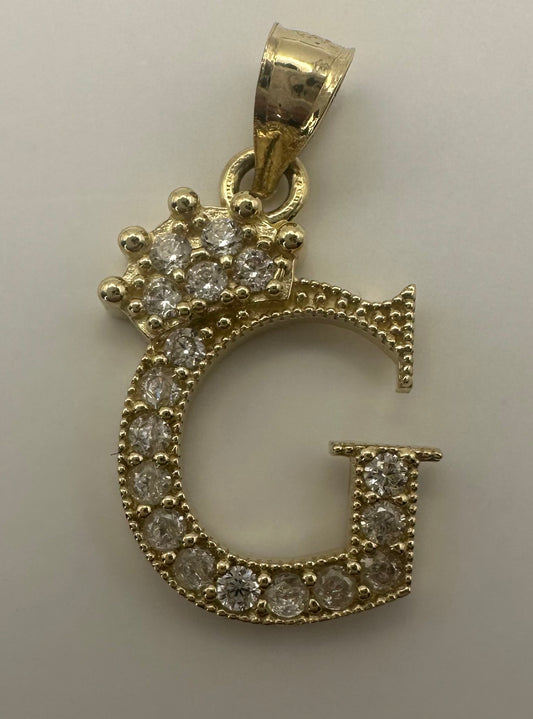 Small initial pendant letter "G"