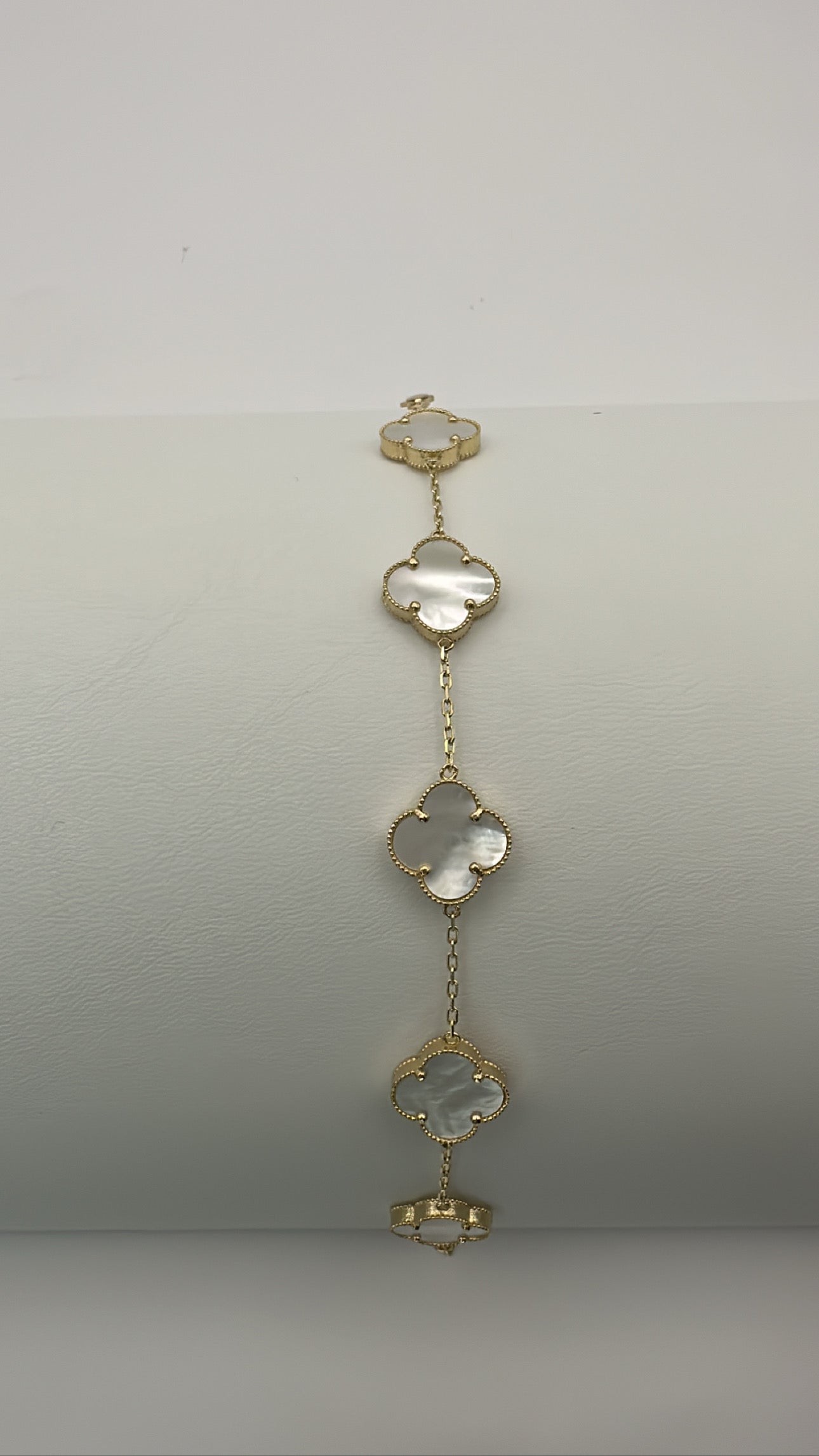 14K Clover bracelet white